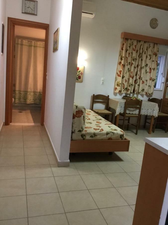 Pefki  Villa Eirini מראה חיצוני תמונה