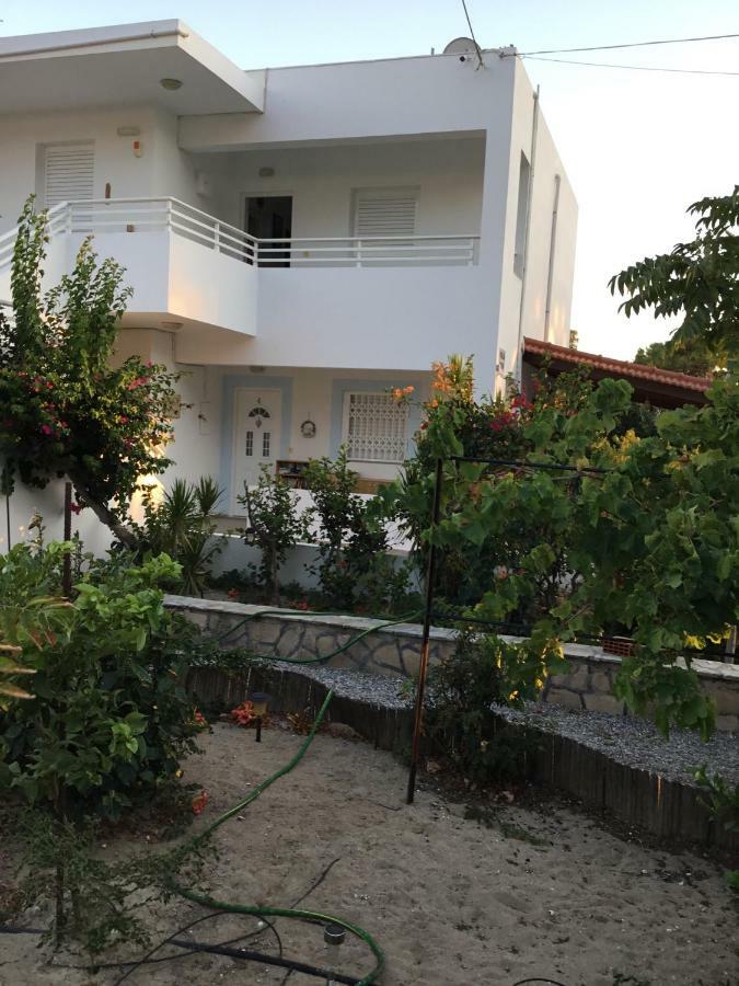 Pefki  Villa Eirini מראה חיצוני תמונה